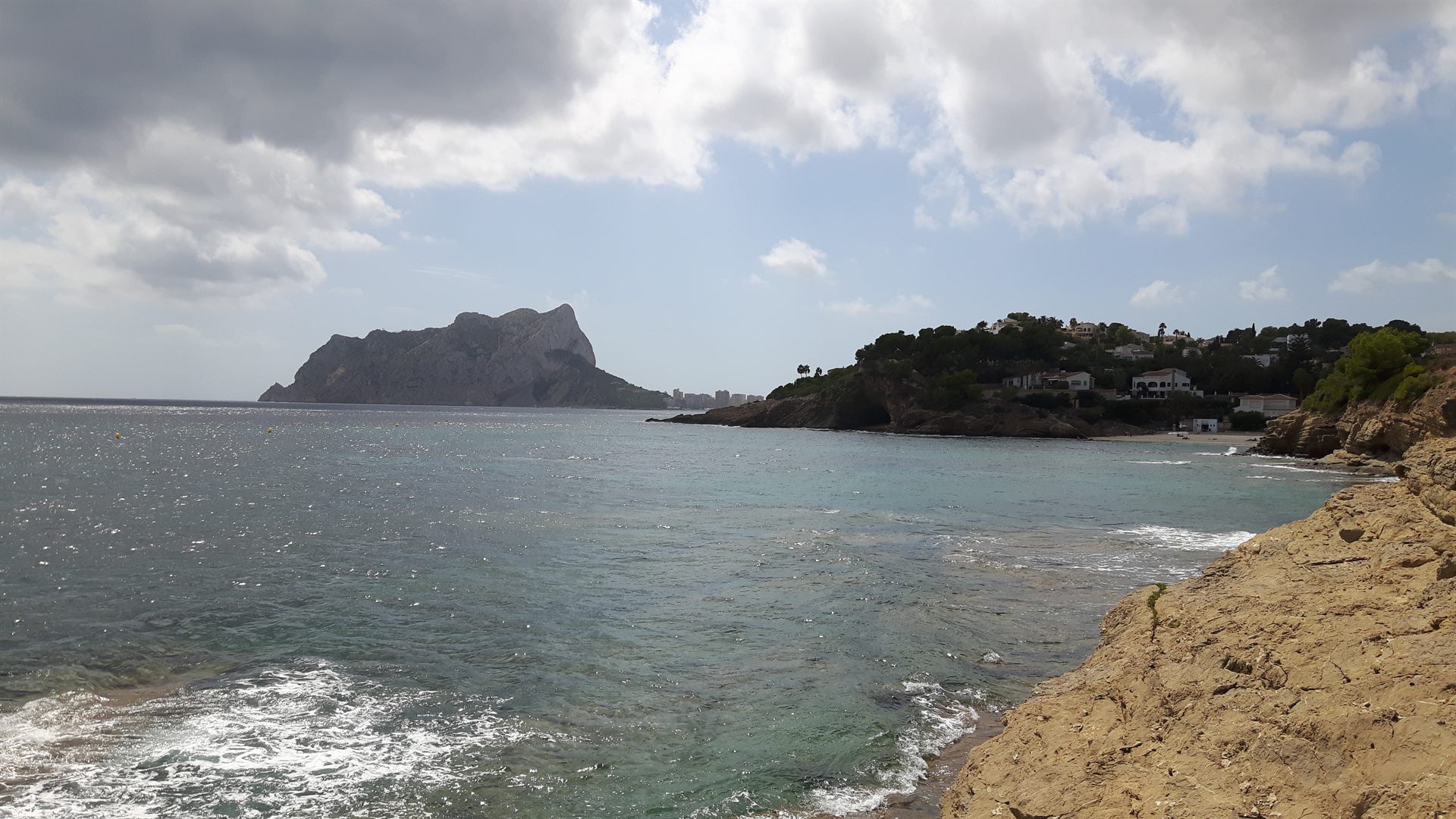 La playa de Cala de la Fustera en la Costa Blanca